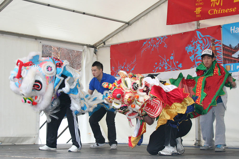 Chinese-New-Year-in-Chinatown-lion-dance-on-stage
